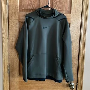 Nike Pro Men’s Dri-FIT Fleece Hoodie large